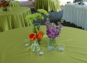 small deconstructed table arrangements